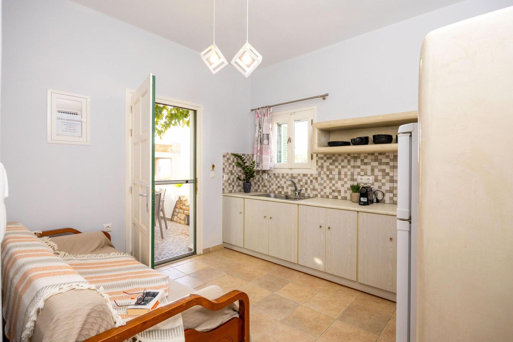 Sahara Beach Apartments - Kastraki Kastrákion Dış mekan fotoğraf